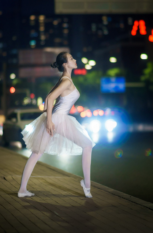 华体会app安装-CBA球队夏季集训展开 提升体能储备，cba的训练强度有多大