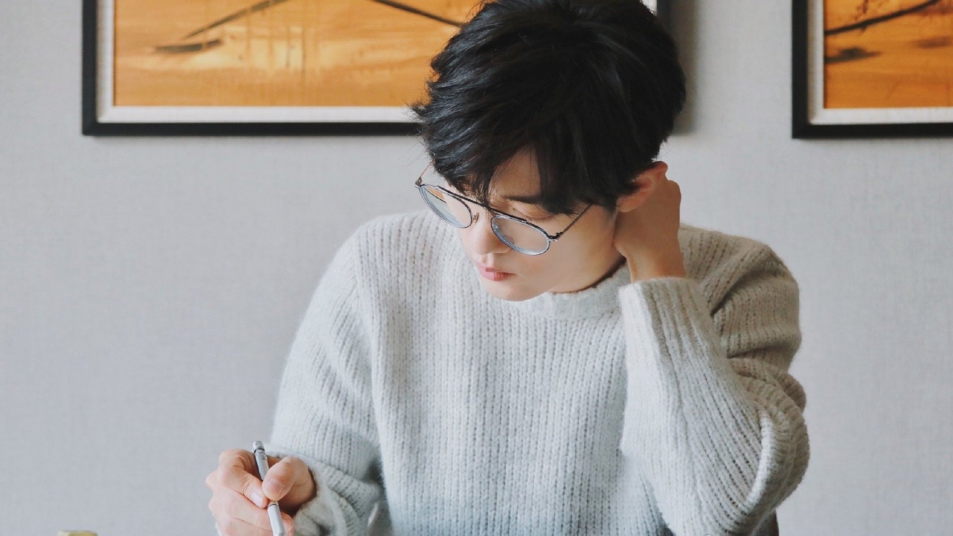 华体会网址-苏炳添为城市马拉松赛鸣枪并致辞，苏炳添跑步比赛