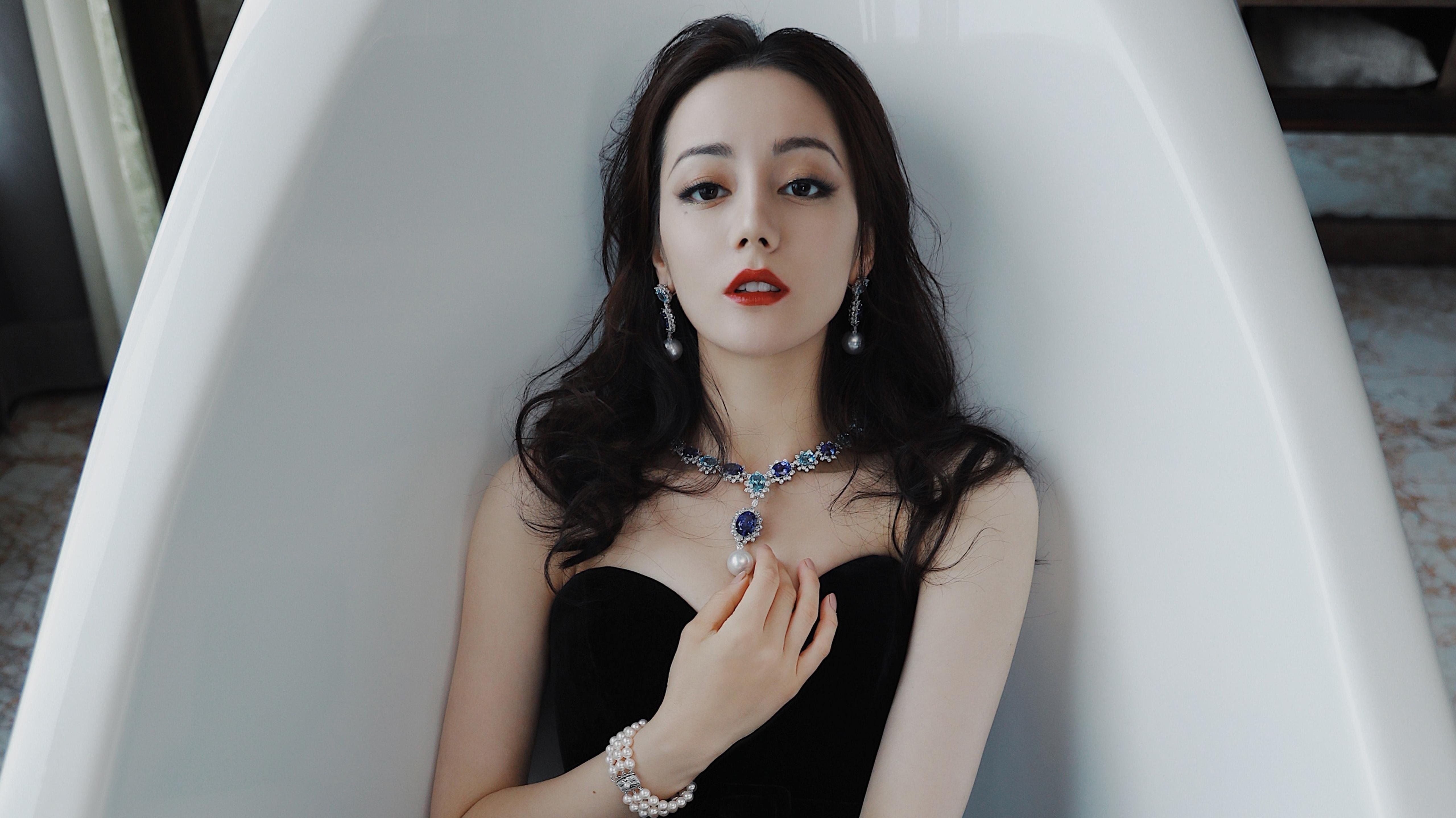 华体会官网-三人短传小组打出连续突破，3人小短剧