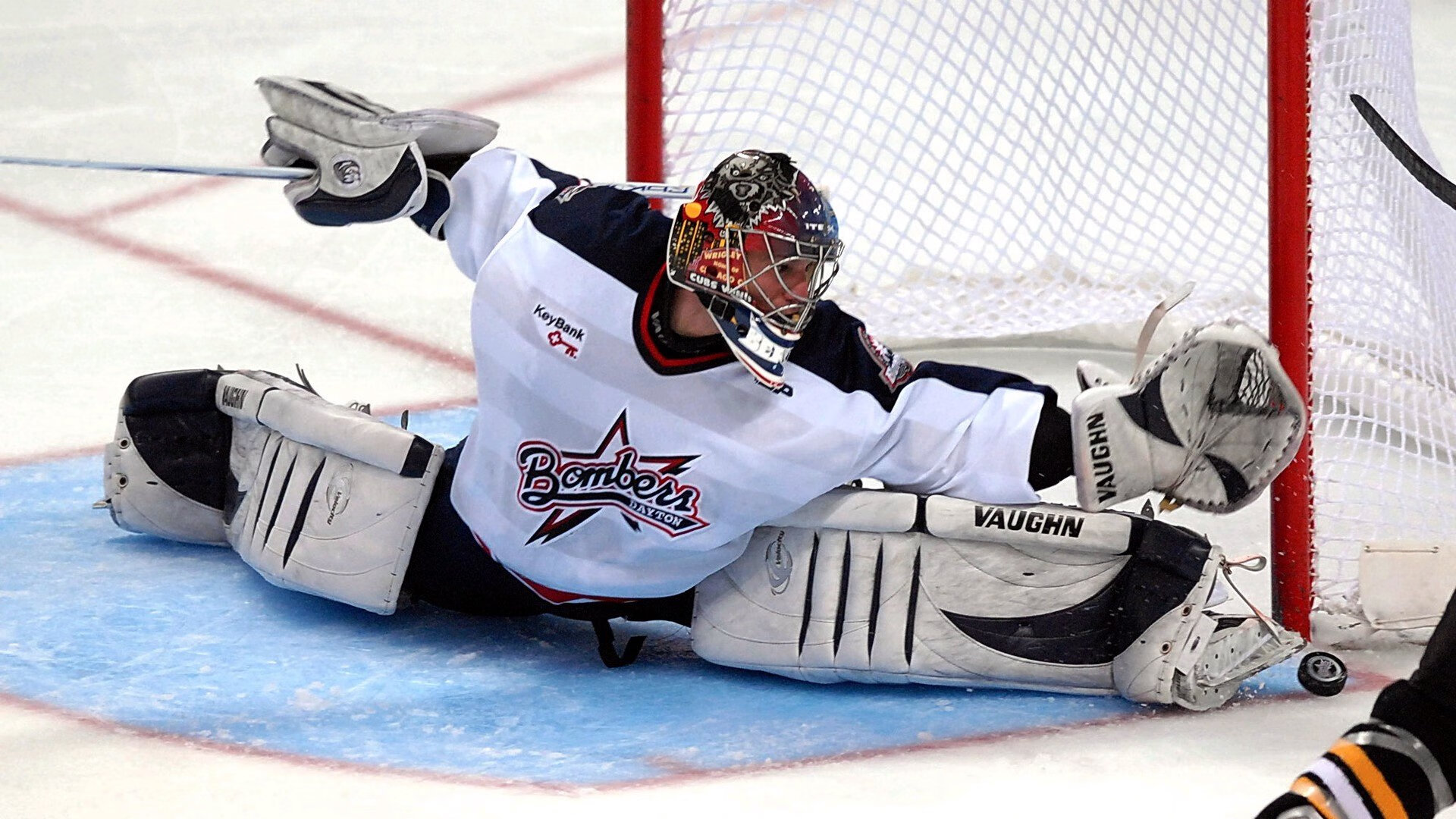 欧冠十六强次回合：国米客场1比1拜仁 凭客场进球惊险晋级